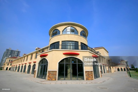 Paul G Amelchenko, Architect